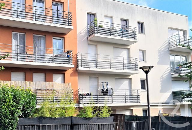 Appartement à vendre - 2 pièces - 38.0 m2 - CRETEIL - 94 - ILE-DE-FRANCE - Century 21 Pointe Du Lac